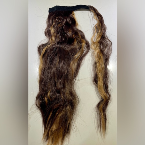 🌺🌺2Fer! HAIR, 30” ponytail, dark brown highlighted and 22” with wrap arounds. - Picture 9 of 11